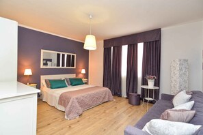 3 camere, ferro/asse da stiro, accesso a Internet