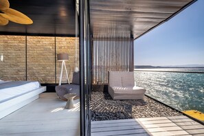 Habitació doble de luxe | Espai de treball apte per a portàtils, wifi gratuïta i roba de llit 