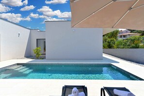 Pool - Villa with swimming pool and sauna (Pula)