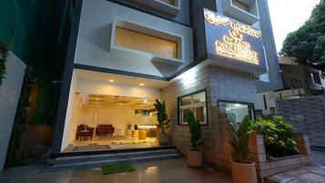 Bagian depan properti
