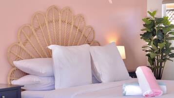 1 bedroom, desk, iron/ironing board, free WiFi