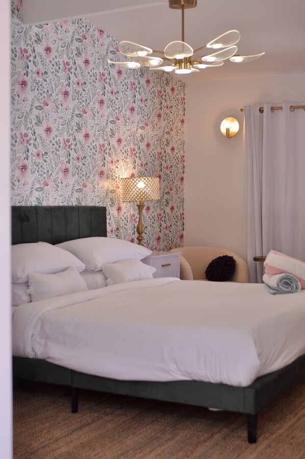 1 bedroom, desk, iron/ironing board, free WiFi