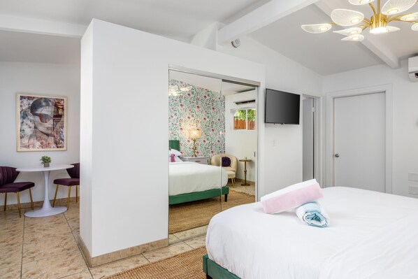 1 chambre, fer et planche Ă repasser, Wi-Fi gratuit, draps fournis