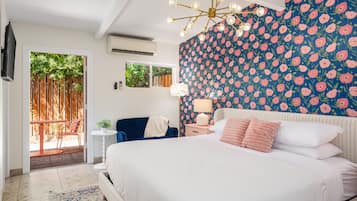 1 bedroom, iron/ironing board, WiFi (free), bed sheets