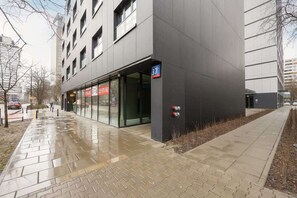 Exterior - Grzybowska 37 | Prestigious Apartment | Warsaw (Warszawa)