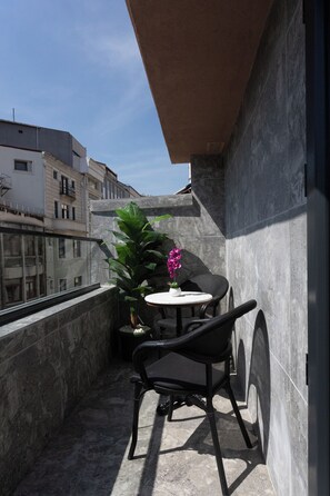 Elite Room, City View | Terrace/patio - The Aramis Galata Hotel (Istanbul)