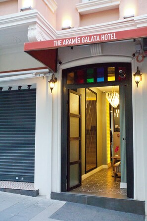 Front of property - The Aramis Galata Hotel (Istanbul)