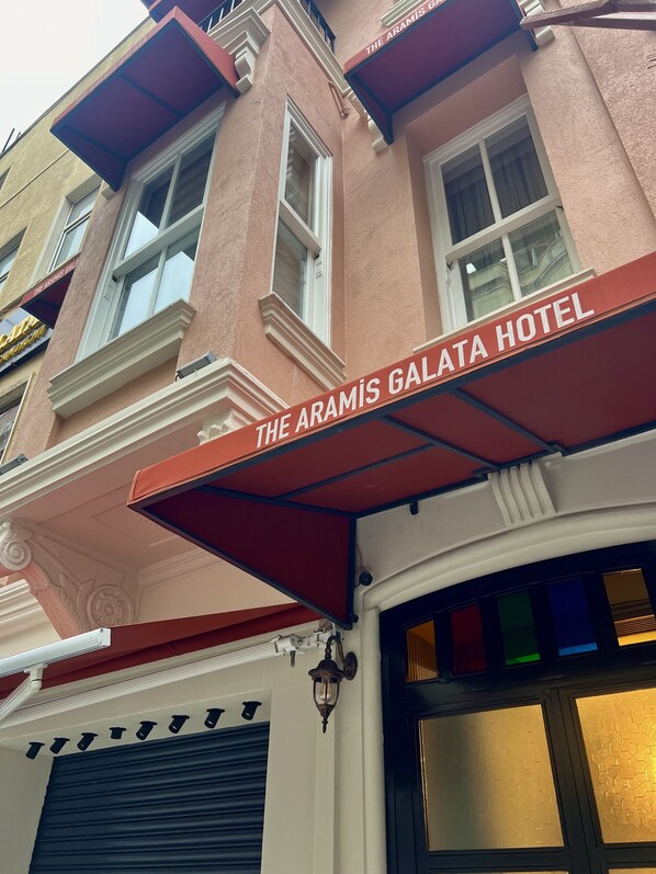 Front of property - The Aramis Galata Hotel (Istanbul)