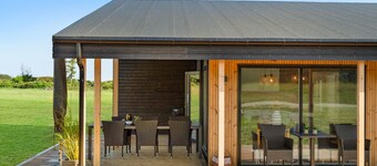 Stunning home in Hjørring with WiFi