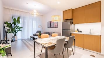 Deluxe Apartment | Living area