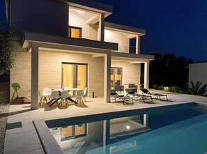 Pool - Villa Sea Queen (Novalja)