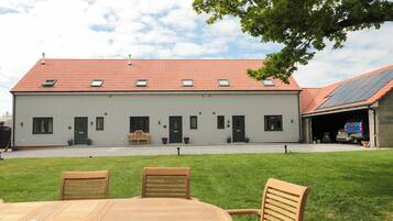 Cottage | Outdoor dining