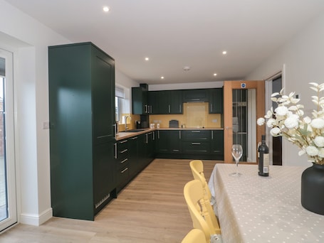 ์๊ธฐ ์ธ์ฒ๊ธฐ, ์ ๊ธฐ ์ฃผ์ ์, ์กฐ๋ฆฌ ๋๊ตฌ/์ ์/์ฃผ๋ฐฉ ๊ธฐ๊ตฌ