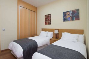2 bedrooms