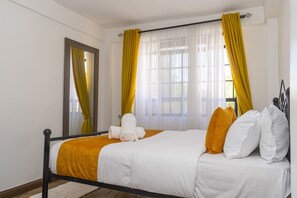 5 makuuhuonetta, silitysrauta/-lauta, Wi-Fi, vuodevaatteet