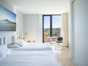2 bedrooms, iron/ironing board, free WiFi, bed sheets - Villa with shared pool Salobre Villas XIV (Maspalomas)
