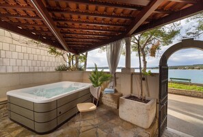 Terrace/patio - Villa Nauta feel the stunning peaceful and beauty of the amazing island Peljesac (Lovište)