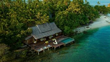 Luxury Villa Private Pool Two Bedrooms | In-room safe, blackout drapes, soundproofing, iron/ironing board