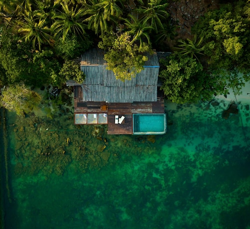 Full Moon Private Island