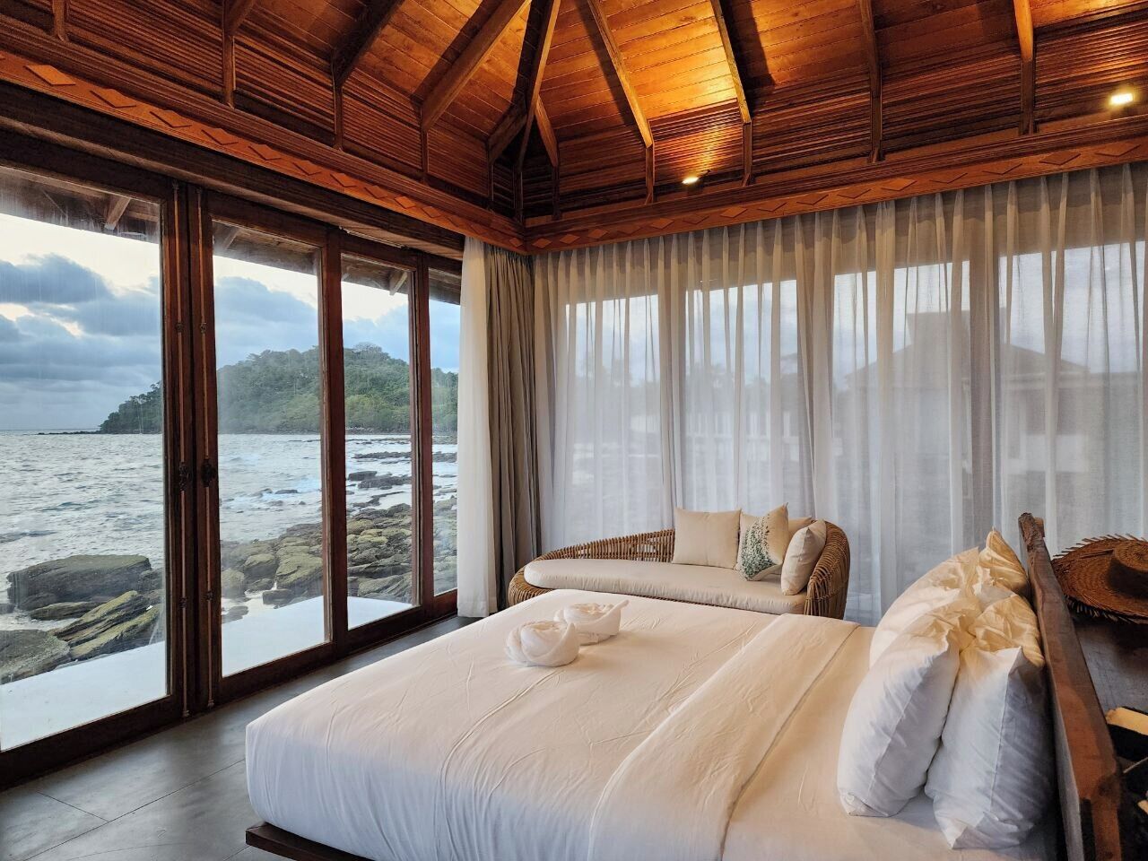 Sunset Junior Villa One Bedroom | In-room safe, blackout curtains, soundproofing, iron/ironing board