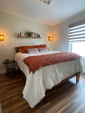 3 habitaciones, escritorio, tabla de planchar con plancha y wifi gratis 