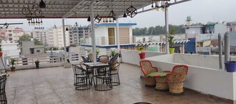 Chaudhary Guest House