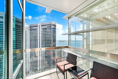 Miami Luxury Executive Apartment