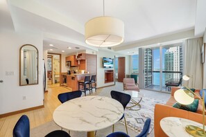 华丽公寓, 无烟房, 私人浴室 | 起居区