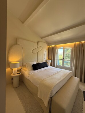 3 soverom, safe på rommet, strykejern/-brett og wi-fi