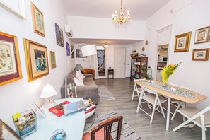 Apartment, 1 Bedroom, Balcony | Dining room - Terrace In The Historic Center In Palermo Pino (Palermo)