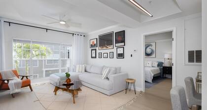 Gorgeously Renovated in Heart of Hyde Park