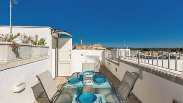 Apartment | Terrace/patio