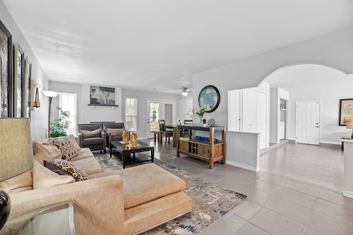 Pet-Friendly Tulsa Vacation Rental w/ Sunroom