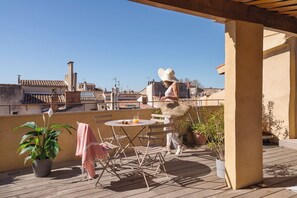 Outdoor dining - Le Mini - Un Voyage en Provence (Aix-en-Provence)