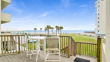 Condo Confort, 3 habitaciones, balcón, vista a la playa | Balcón