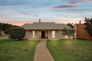 Exterior - Charming 3 Bedrooms, Escape w Pool, Yard, Foosball (Plano)