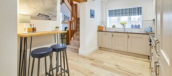 Host & Stay | The Snug