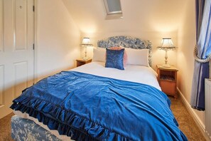 2 habitaciones, escritorio, tabla de planchar con plancha y wifi 