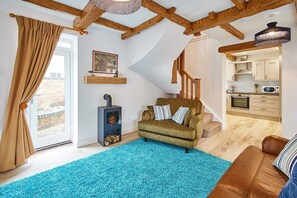 TV, peis og kontorer