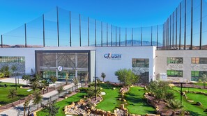 Exterior - Zion's Paradise:  Zion's Village Resort amenities, 6 Bedrooms, Arcade Game! (Hurricane)