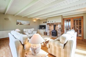 TV, fireplace, DVD player, offices