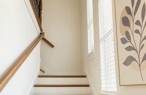 Interior - Modern Townhome Near Lower Greenville Dallas - Garage, W/D, Pet-Friendly (Dallas)