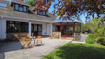 Cottage | Khu ẩm thực ngoài trời
