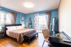 3 makuuhuonetta, silitysrauta/-lauta, vauvan matkasänky, Wi-Fi