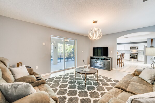 Interior - 8 Mi to Disney: Family Home w/ Screened Lanai! (Davenport)