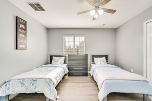 House (5 Bedrooms) | Interior - 8 Mi to Disney: Family Home w/ Screened Lanai! (Davenport)