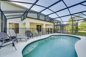Outdoor pool - 8 Mi to Disney: Family Home w/ Screened Lanai! (Davenport)
