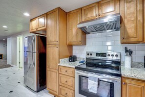 Apartment (1 Bedroom) | Interior