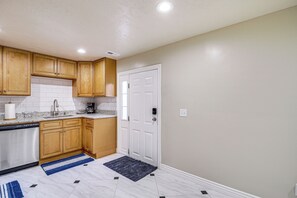 Apartment (1 Bedroom) | Interior