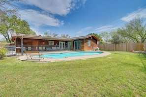 Interior - Pet-friendly San Antonio Vacation Rental w/ Pool! (San Antonio)